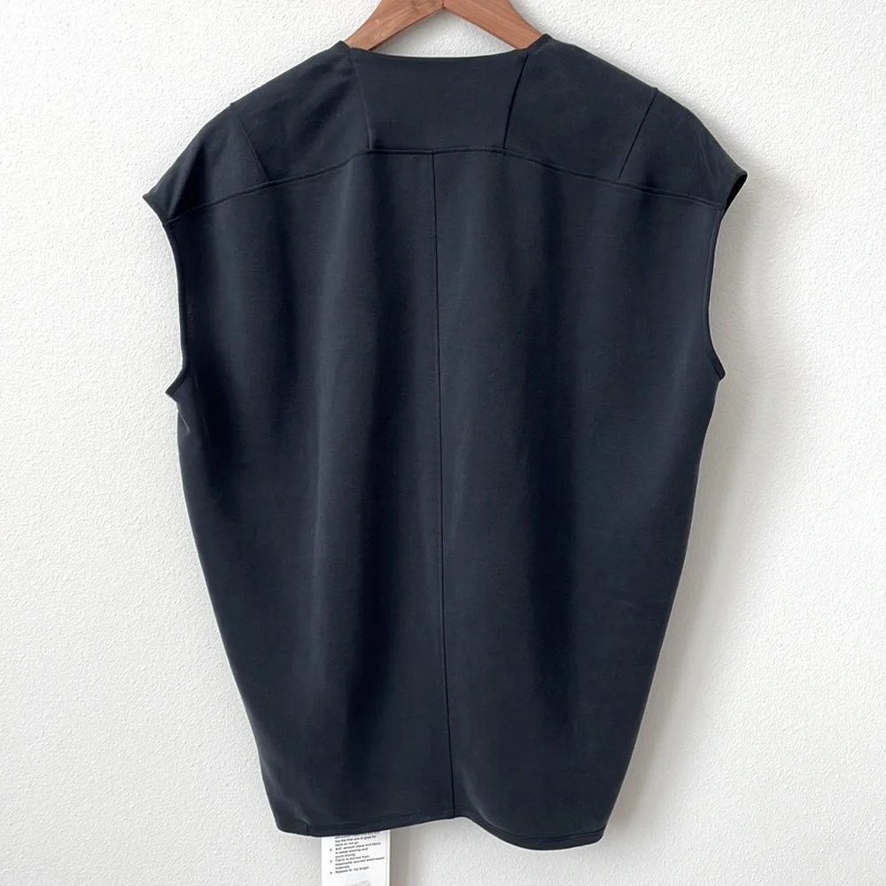 NWT Lululemon Capped Short Sleeve Tee Black Size 4 - Picture 2 of 9